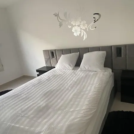 Linaland - Charming Near Paris Châtenay