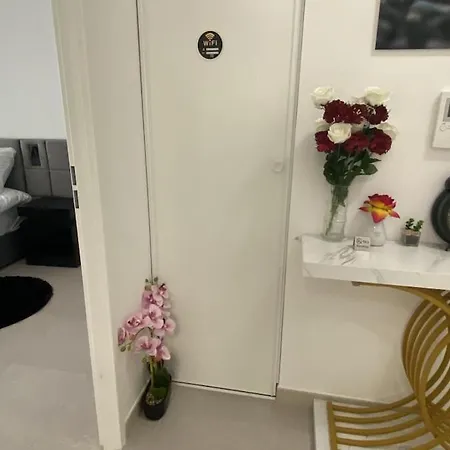 Linaland - Charming Near Paris Lejlighed *